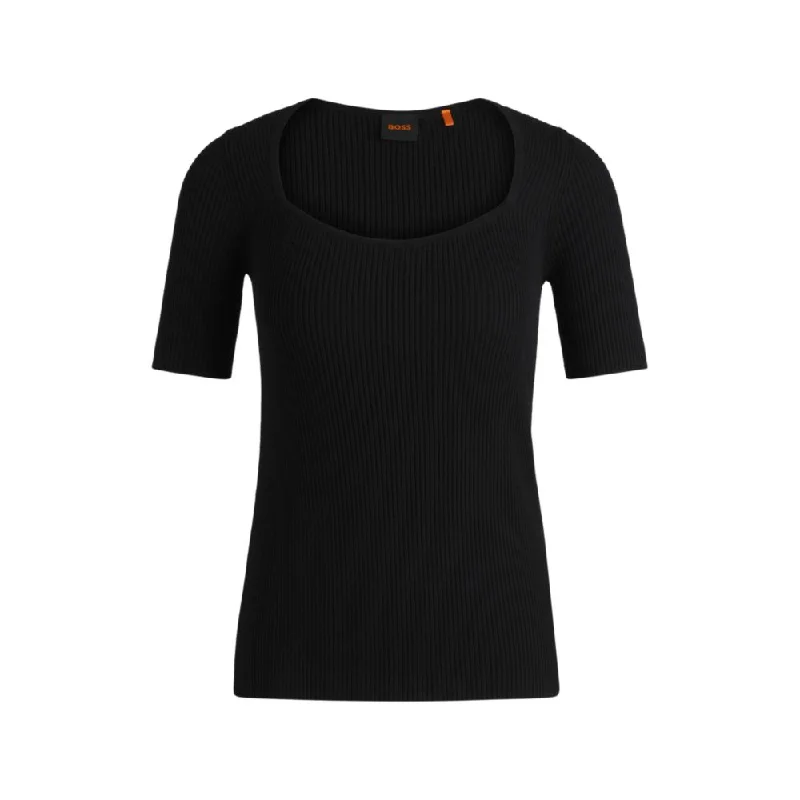 Square-neck short-sleeved sweater in ribbed stretch fabric