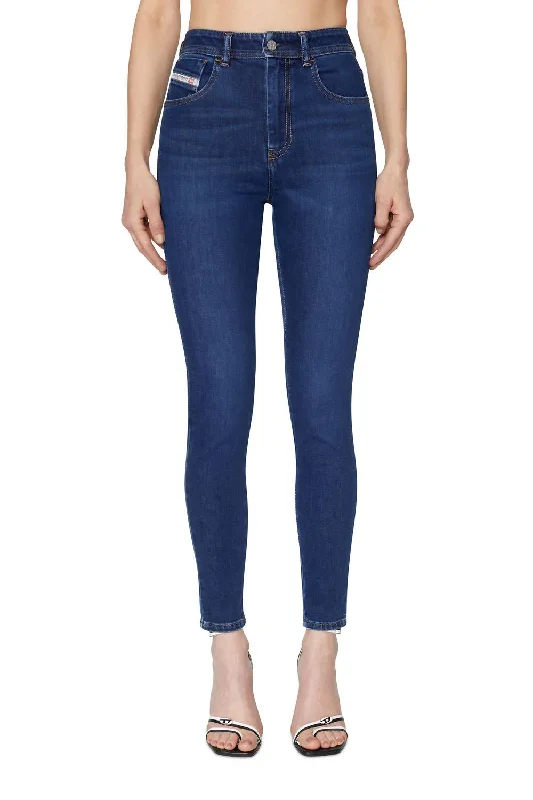 Aline Jeans In Metropolitan