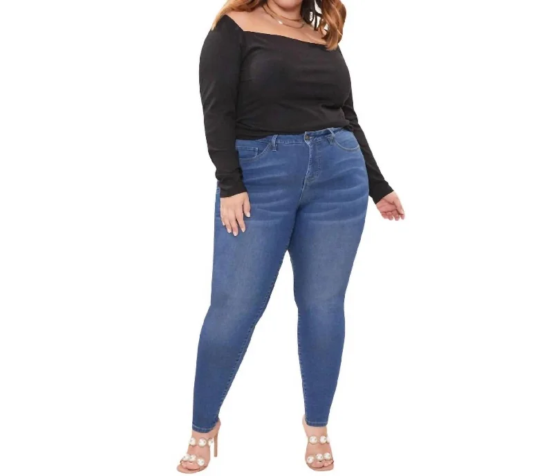 Missy Skinny Jeans - Plus In Dark Wash